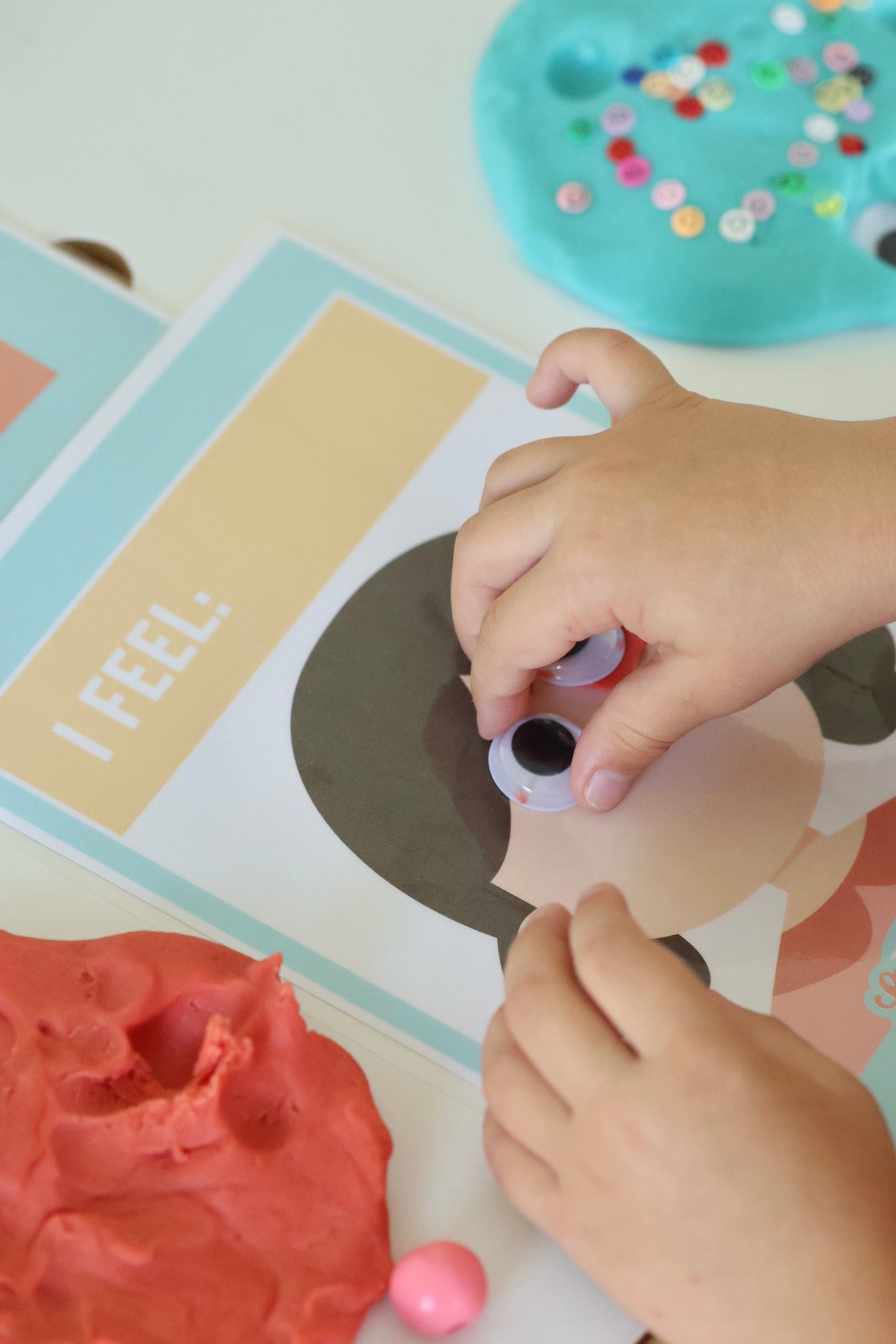 Feelings & Faces: Emotional Support Playdough Kit