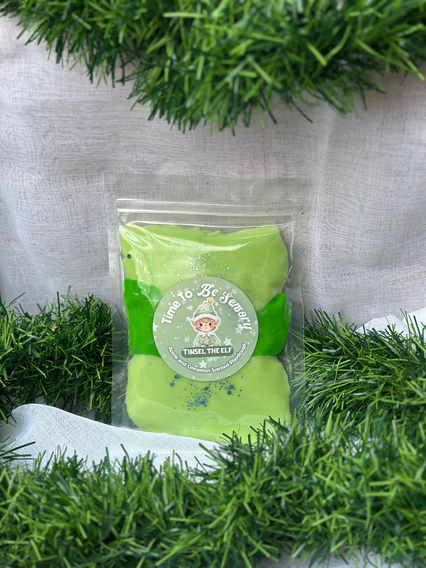 Tinsel Elf- Apple & Cinnamon- 220g Playdough Pouch
